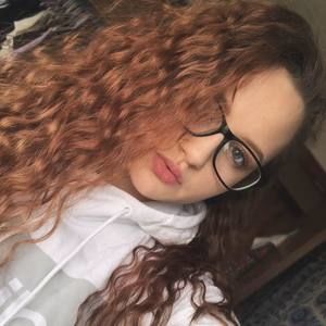 Meet your Posher, Jade